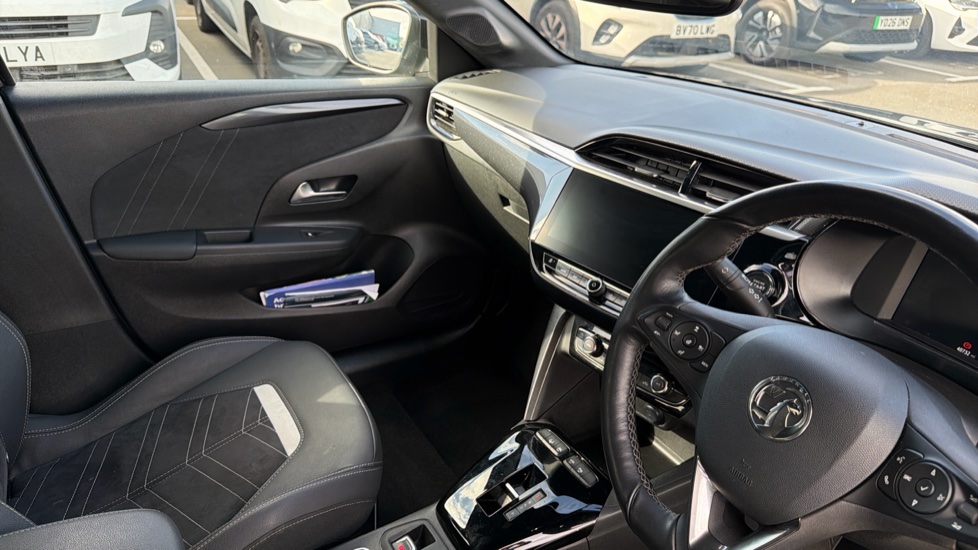 Vauxhall Corsa 100kW Ultimate 50kWh 5dr Auto [11kWCh] Electric Hatchback - Image 14