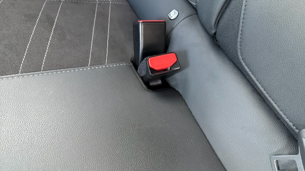 Vauxhall Corsa 100kW Ultimate 50kWh 5dr Auto [11kWCh] Electric Hatchback - Image 17