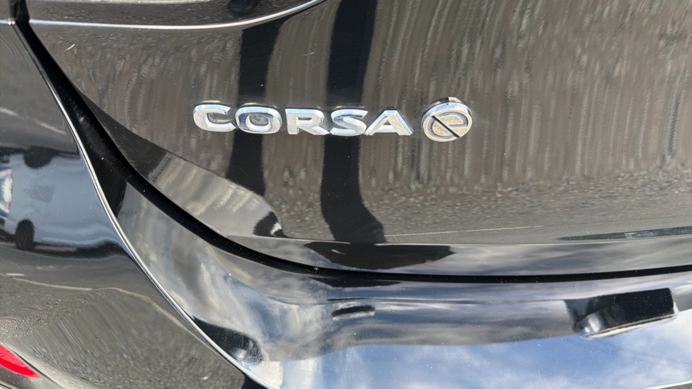 Vauxhall Corsa 100kW Ultimate 50kWh 5dr Auto [11kWCh] Electric Hatchback - Image 47