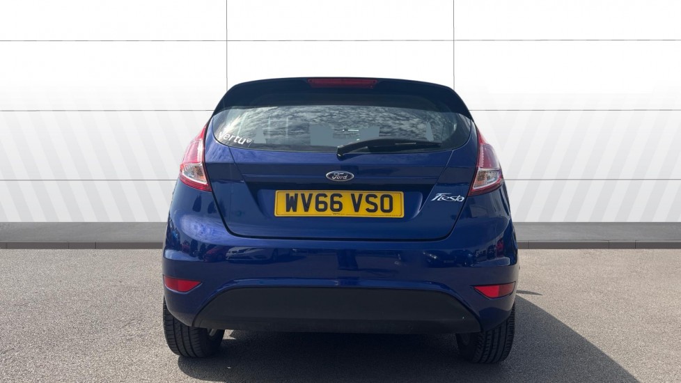 Ford Fiesta 1.25 82 Zetec 3dr Petrol Hatchback - Image 6