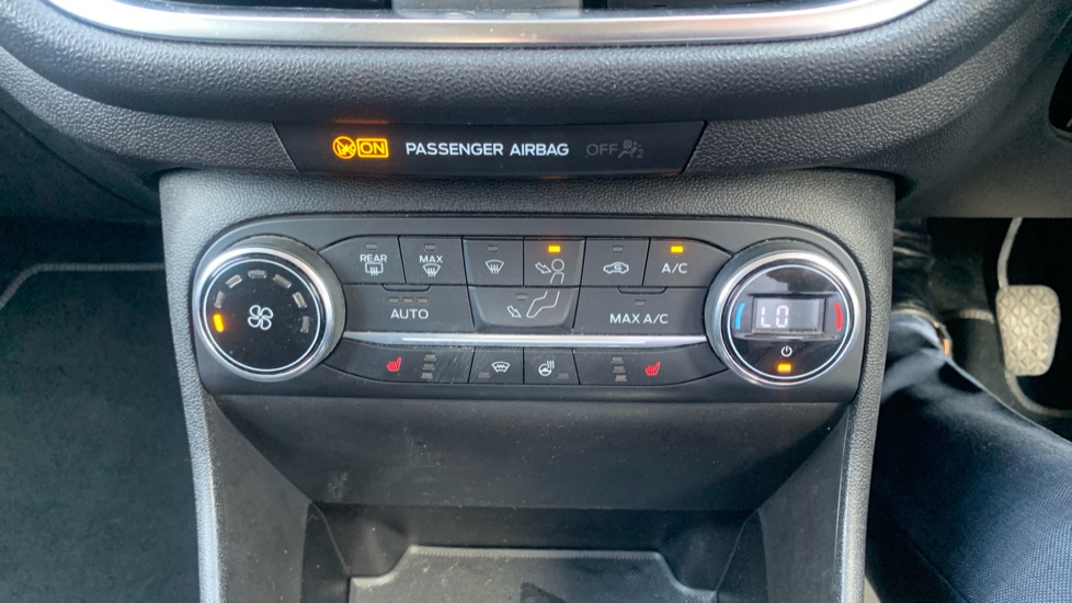Ford Fiesta 1.0 EcoBoost 125 Titanium 5dr Petrol Hatchback - Image 34