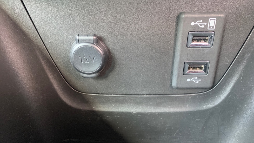Vauxhall Crossland 1.2 Turbo [130] Elite Edition 5dr Petrol Hatchback - Image 38
