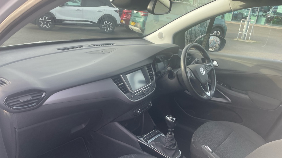 Vauxhall Crossland 1.2 Turbo Design 5dr Petrol Hatchback - Image 9