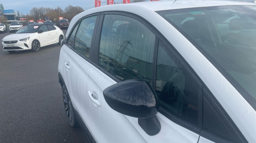 Vauxhall Crossland 1.2 Turbo Design 5dr Petrol Hatchback - Image 36