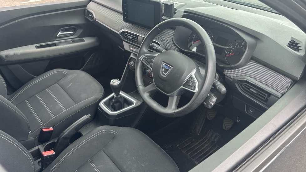 Dacia Sandero 1.0 TCe Comfort 5dr Petrol Hatchback - Image 11