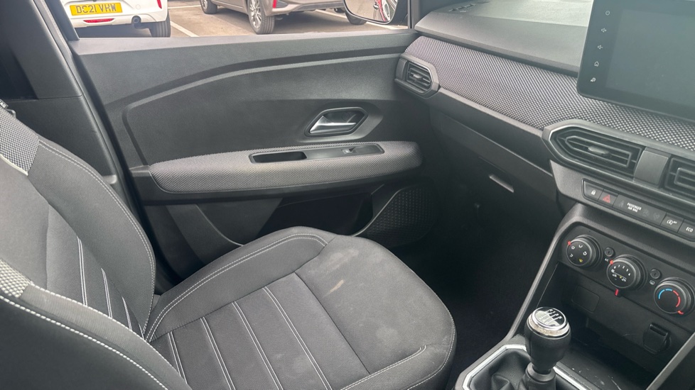 Dacia Sandero 1.0 TCe Comfort 5dr Petrol Hatchback - Image 14