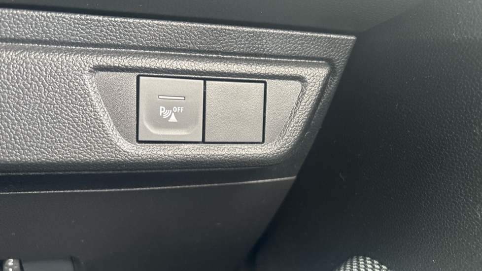 Dacia Sandero 1.0 TCe Comfort 5dr Petrol Hatchback - Image 27