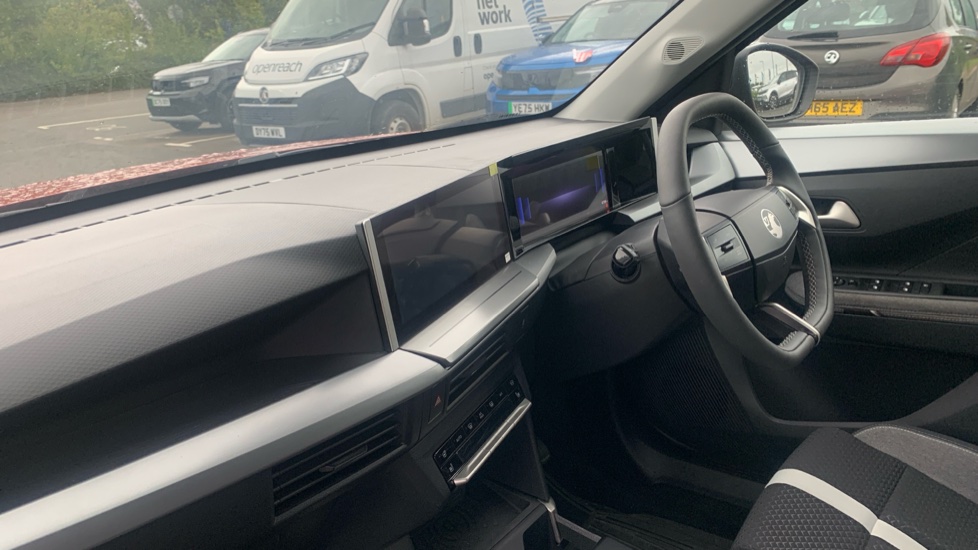 Vauxhall Frontera 83kW GS 44kWh 5dr Auto Electric Estate - Image 9