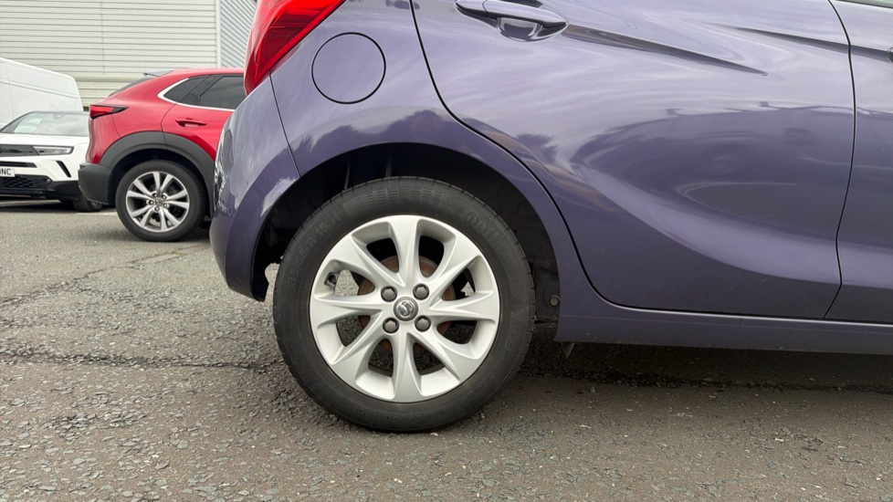 Vauxhall Viva 1.0 SL 5dr Petrol Hatchback - Image 7