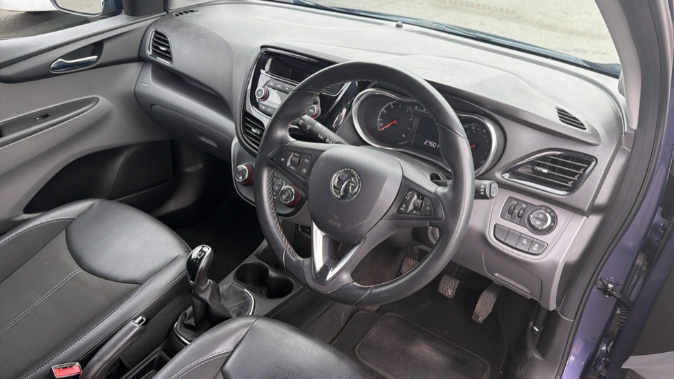 Vauxhall Viva 1.0 SL 5dr Petrol Hatchback - Image 11