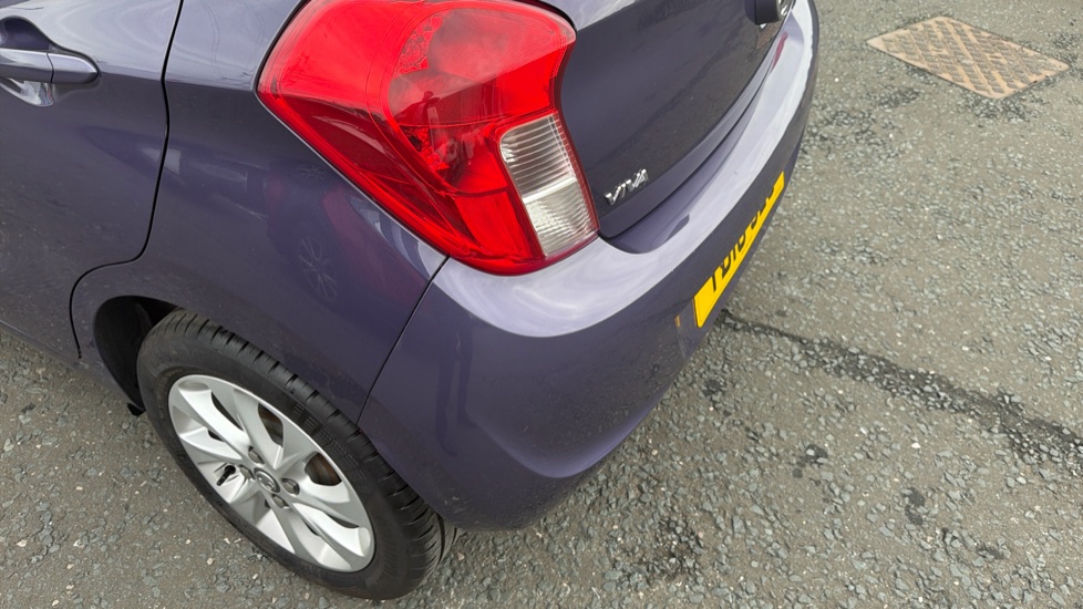 Vauxhall Viva 1.0 SL 5dr Petrol Hatchback - Image 39