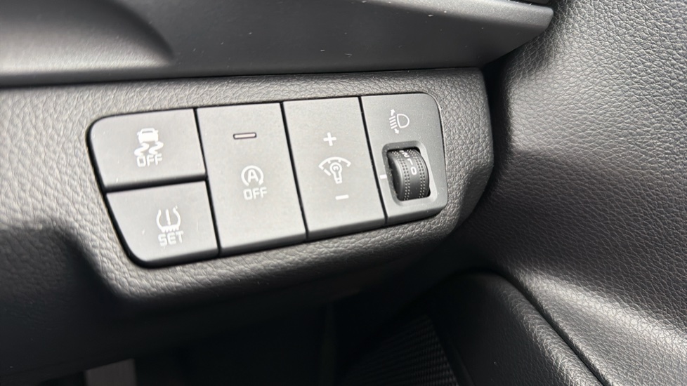 Kia Stonic 1.0T GDi 99 2 5dr Petrol Estate - Image 29