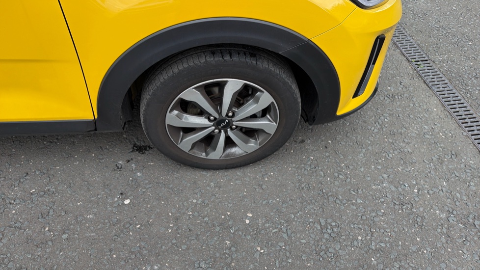 Kia Stonic 1.0T GDi 99 2 5dr Petrol Estate - Image 35