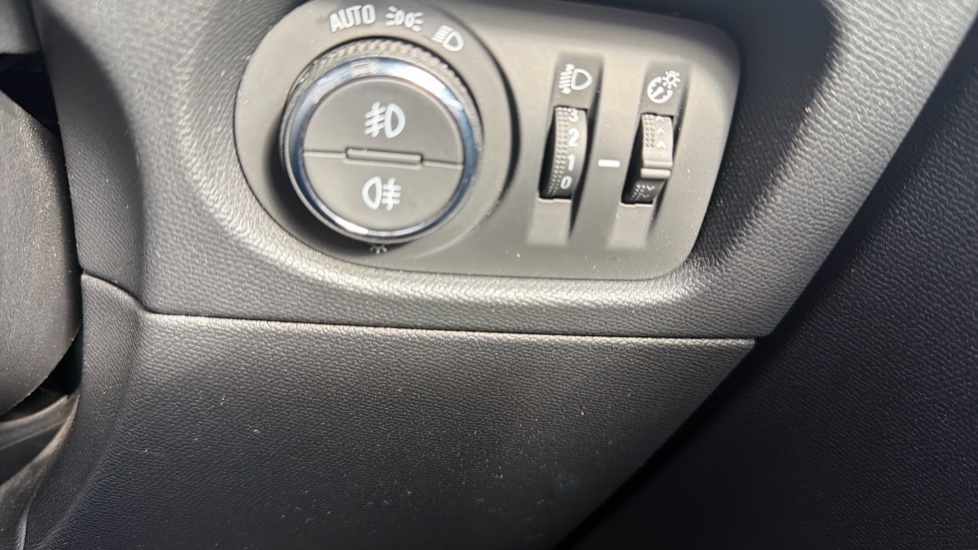 Vauxhall Mokka 1.2 Turbo Elite Nav Premium 5dr Petrol Hatchback - Image 28