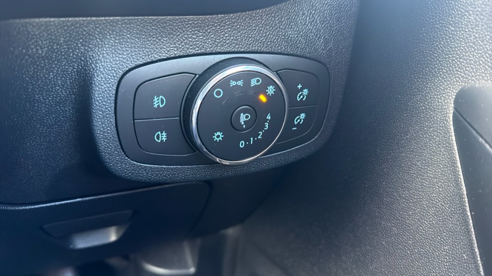 Ford Fiesta 1.0 EcoBoost Trend 5dr Petrol Hatchback - Image 27