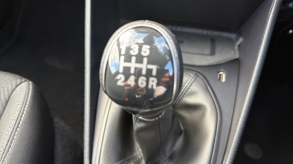 Ford Fiesta 1.0 EcoBoost Trend 5dr Petrol Hatchback - Image 32