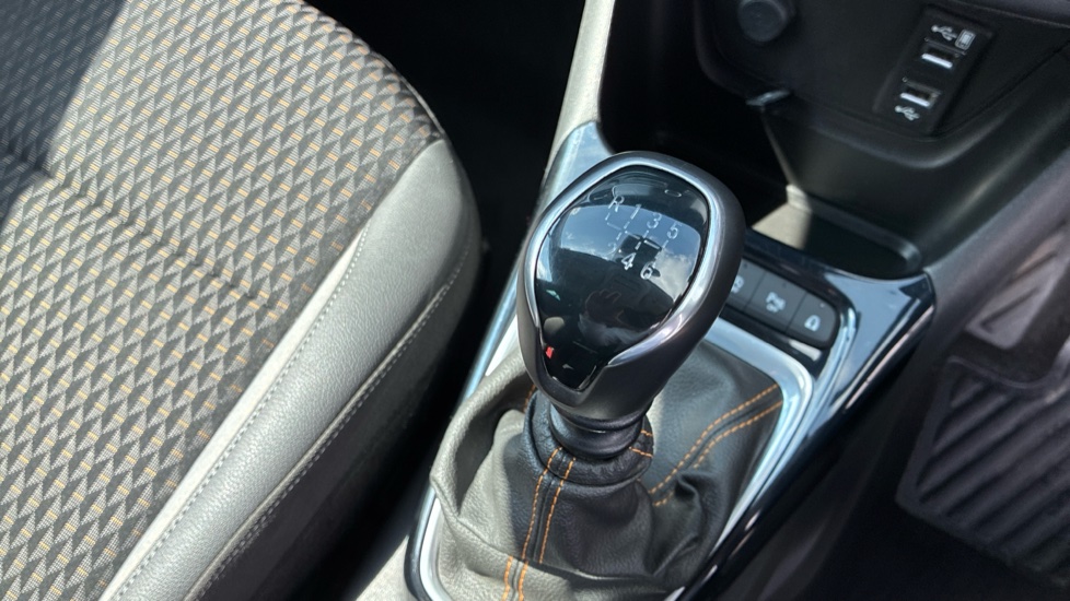 Vauxhall Crossland X 1.2T [130] Elite Nav 5dr [Start Stop] Petrol Hatchback - Image 13