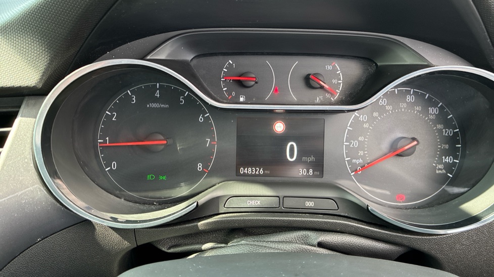 Vauxhall Crossland X 1.2T [130] Elite Nav 5dr [Start Stop] Petrol Hatchback - Image 18