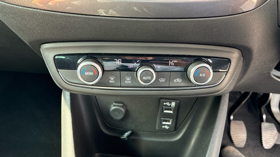 Vauxhall Crossland X 1.2T [130] Elite Nav 5dr [Start Stop] Petrol Hatchback - Image 26