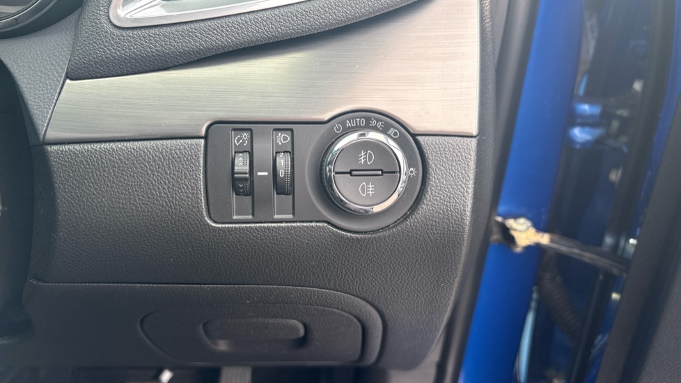 Vauxhall Mokka 1.4T SE 5dr Petrol Hatchback - Image 25