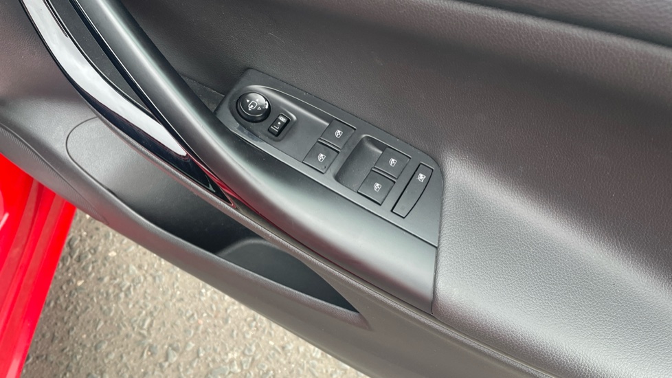 Vauxhall Astra 1.4T 16V 150 Elite Nav 5dr Petrol Hatchback - Image 35