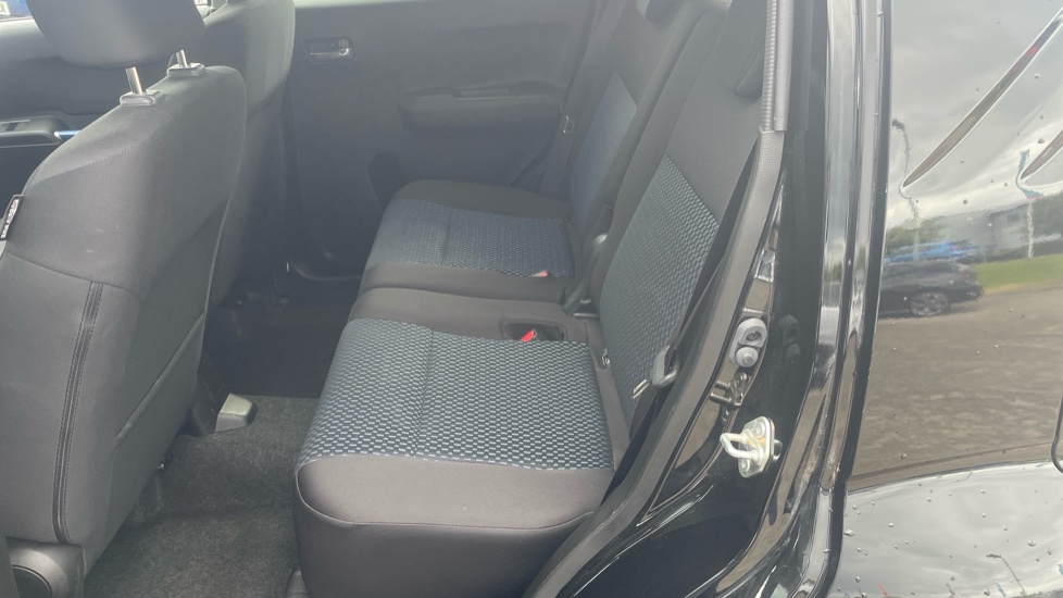 Suzuki Ignis 1.2 Dualjet 12V Hybrid SZ5 5dr Petrol Hatchback - Image 16
