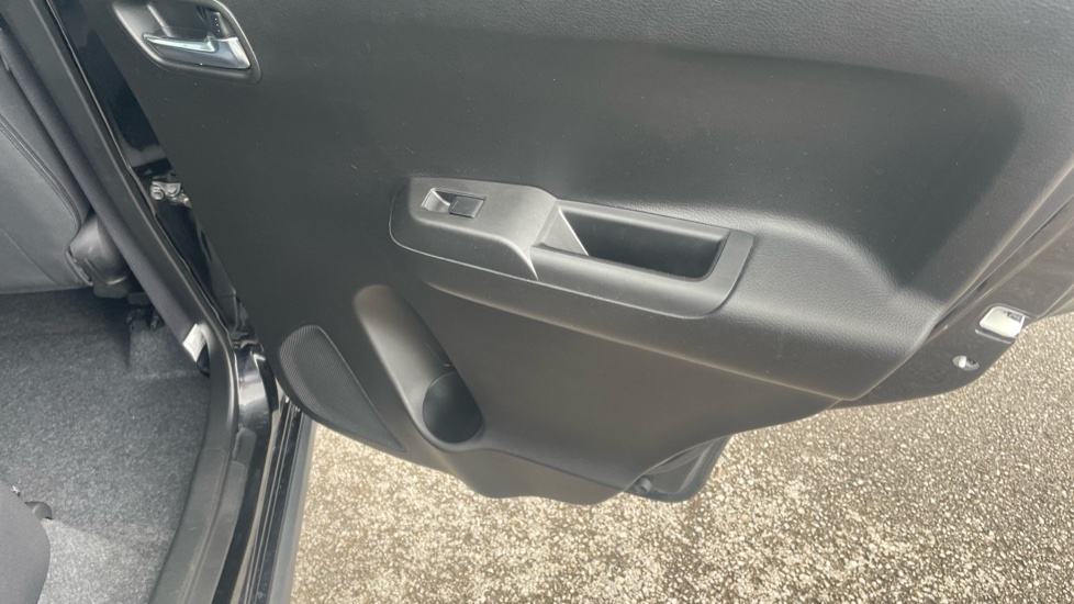 Suzuki Ignis 1.2 Dualjet 12V Hybrid SZ5 5dr Petrol Hatchback - Image 40