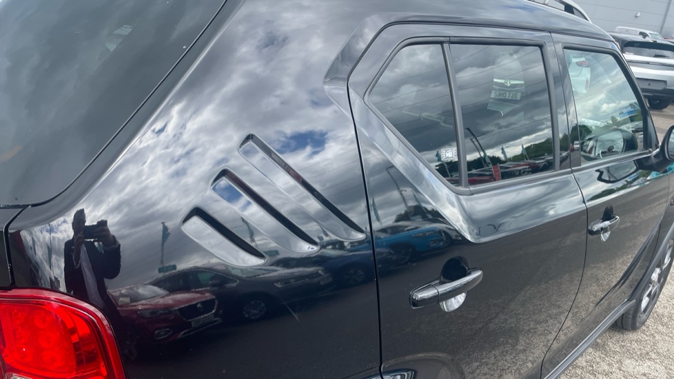 Suzuki Ignis 1.2 Dualjet 12V Hybrid SZ5 5dr Petrol Hatchback - Image 41