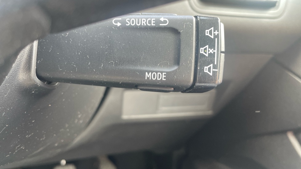 Renault Captur 1.0 TCE 90 Limited 5dr Petrol Hatchback - Image 30