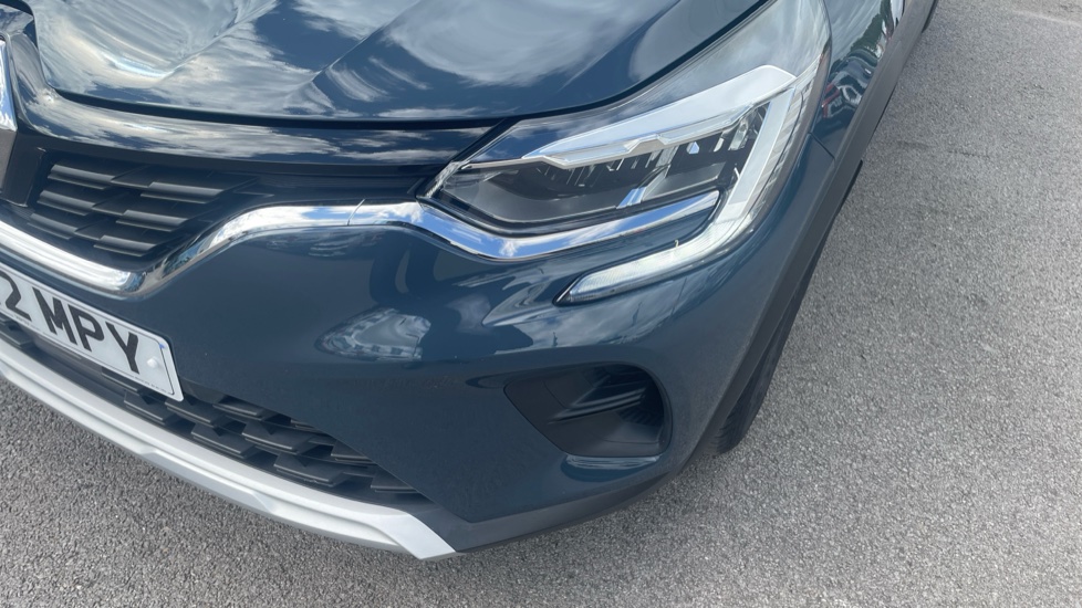 Renault Captur 1.0 TCE 90 Limited 5dr Petrol Hatchback - Image 42