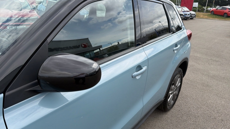 Suzuki Vitara 1.4 Boosterjet 48V Hybrid SZ-T 5dr Petrol Estate - Image 46