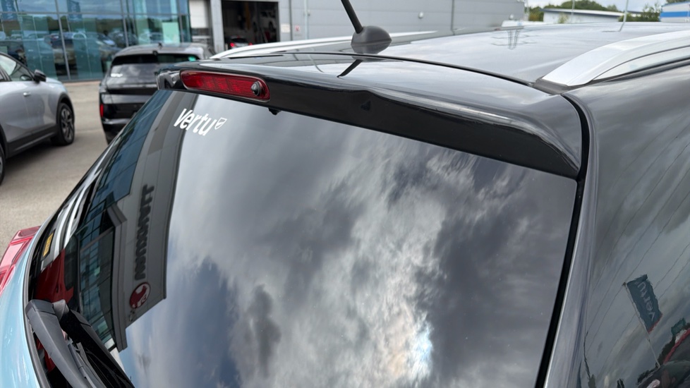 Suzuki Vitara 1.4 Boosterjet 48V Hybrid SZ-T 5dr Petrol Estate - Image 52