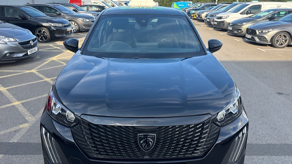 Peugeot 2008 1.2 PureTech Active 5dr Petrol Estate - Image 8