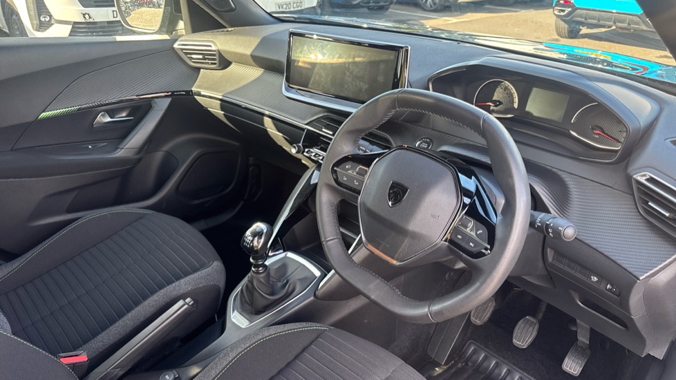 Peugeot 2008 1.2 PureTech Active 5dr Petrol Estate - Image 11