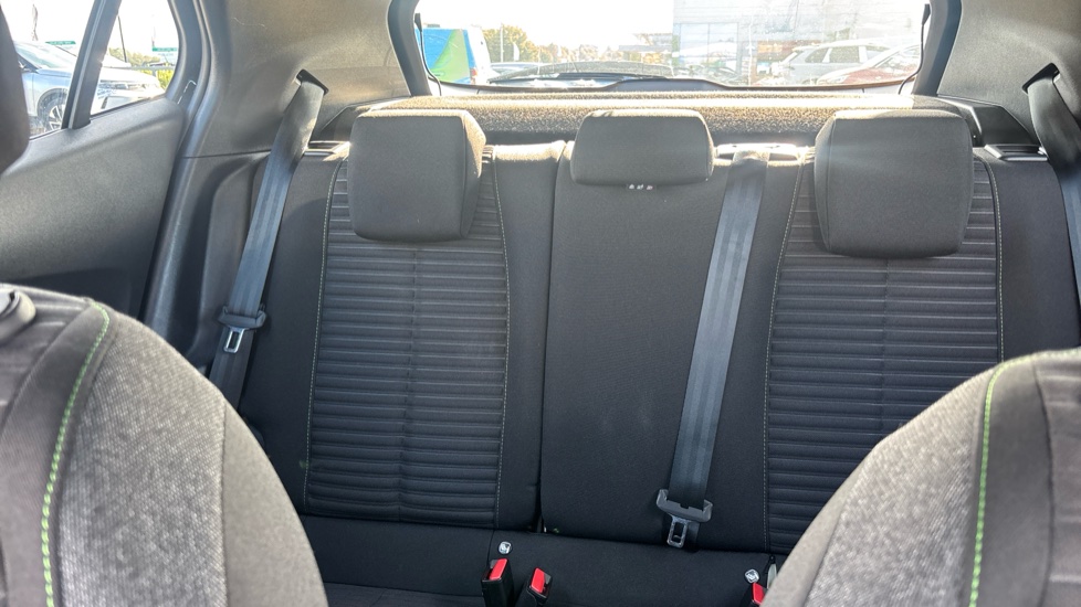 Peugeot 2008 1.2 PureTech Active 5dr Petrol Estate - Image 15