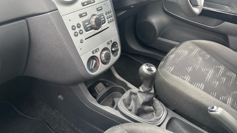 Vauxhall Corsa 1.2 Exclusiv 5dr [AC] Petrol Hatchback - Image 13
