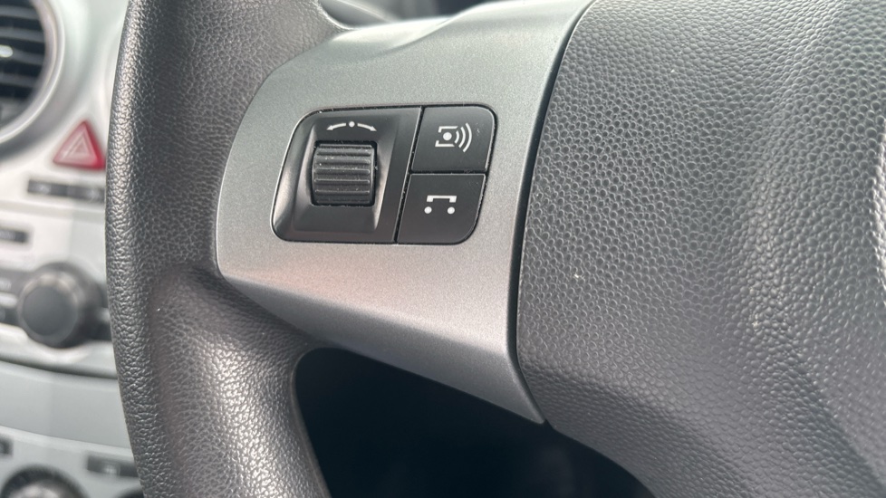 Vauxhall Corsa 1.2 Exclusiv 5dr [AC] Petrol Hatchback - Image 26