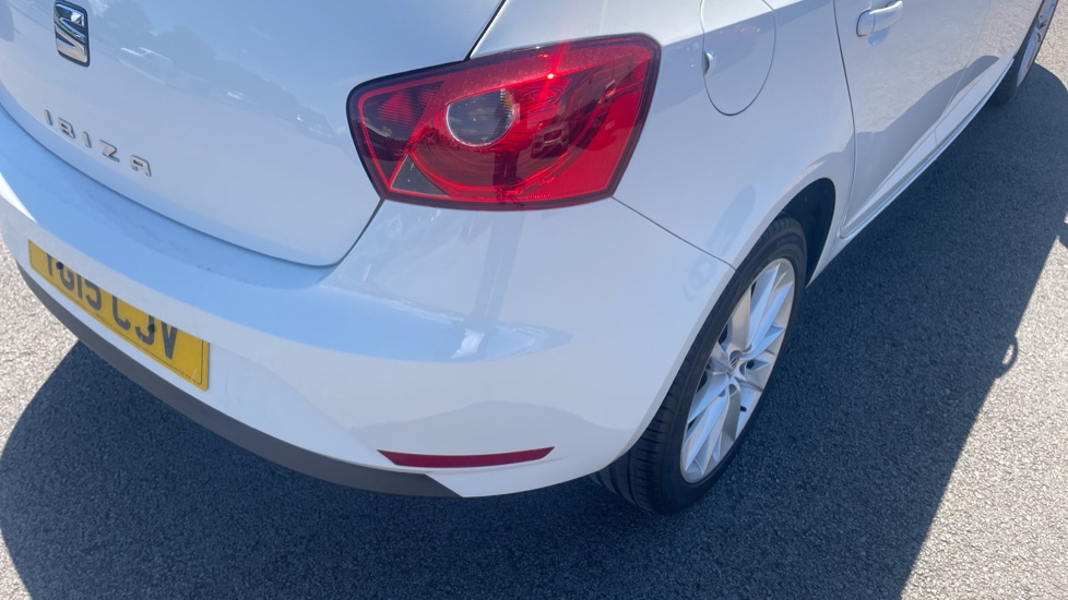 SEAT Ibiza 1.4 Toca 5dr Petrol Hatchback - Image 30
