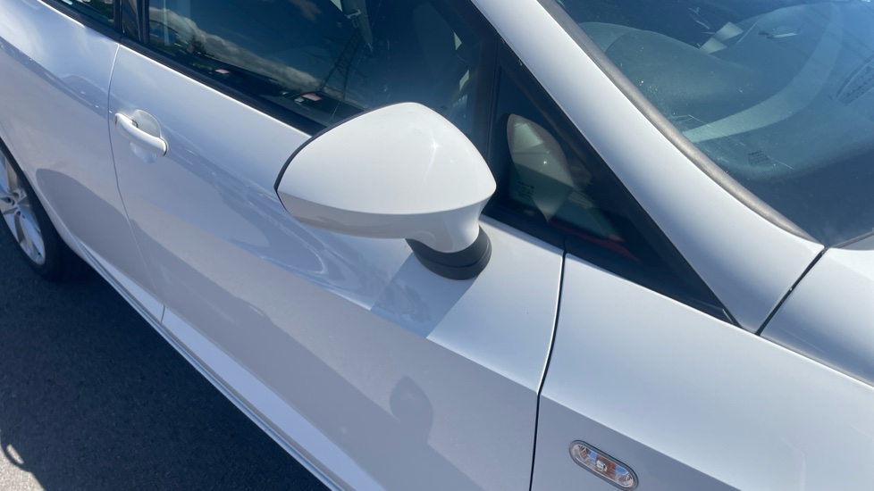 SEAT Ibiza 1.4 Toca 5dr Petrol Hatchback - Image 33