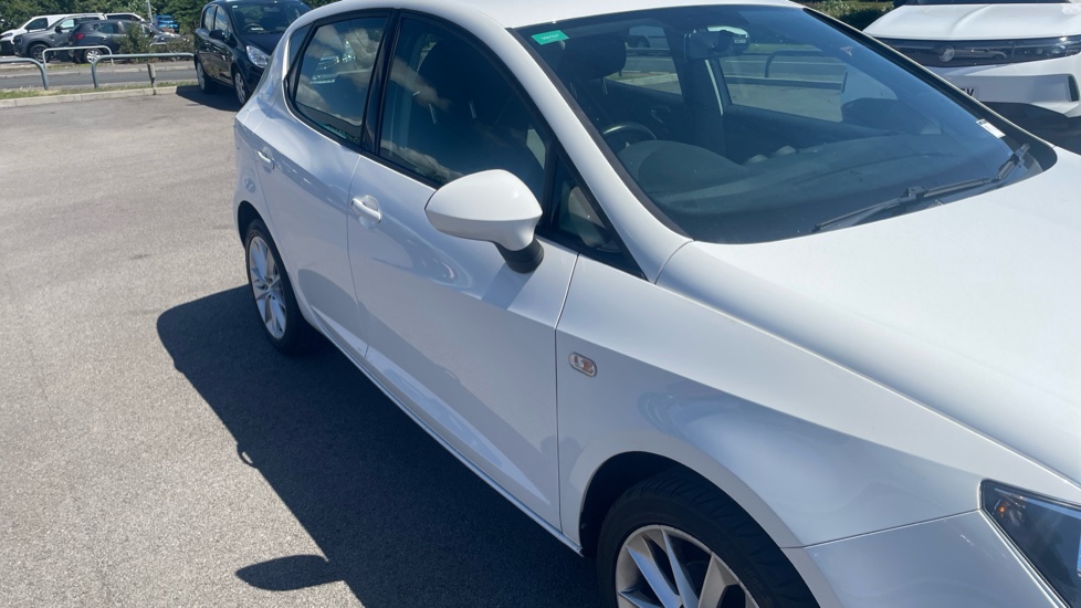 SEAT Ibiza 1.4 Toca 5dr Petrol Hatchback - Image 34