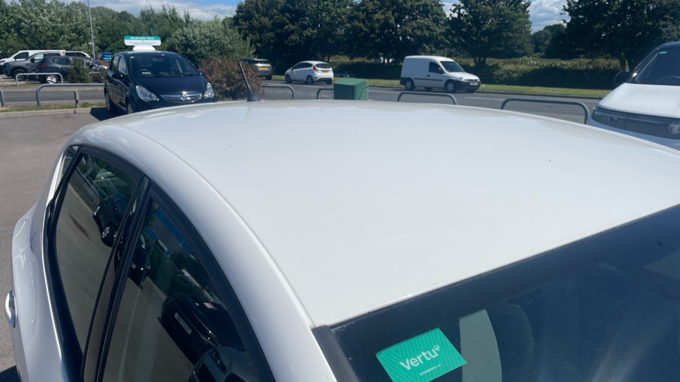 SEAT Ibiza 1.4 Toca 5dr Petrol Hatchback - Image 35