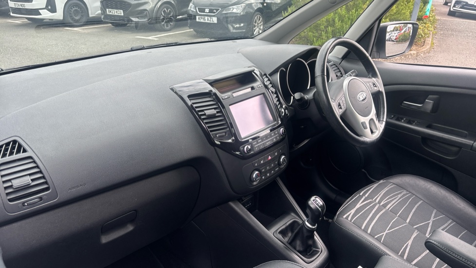Kia Venga 1.6 ISG 4 5dr Petrol Hatchback - Image 9
