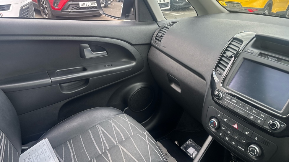 Kia Venga 1.6 ISG 4 5dr Petrol Hatchback - Image 14