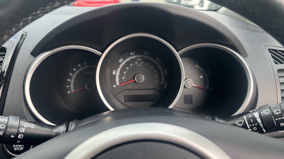 Kia Venga 1.6 ISG 4 5dr Petrol Hatchback - Image 18