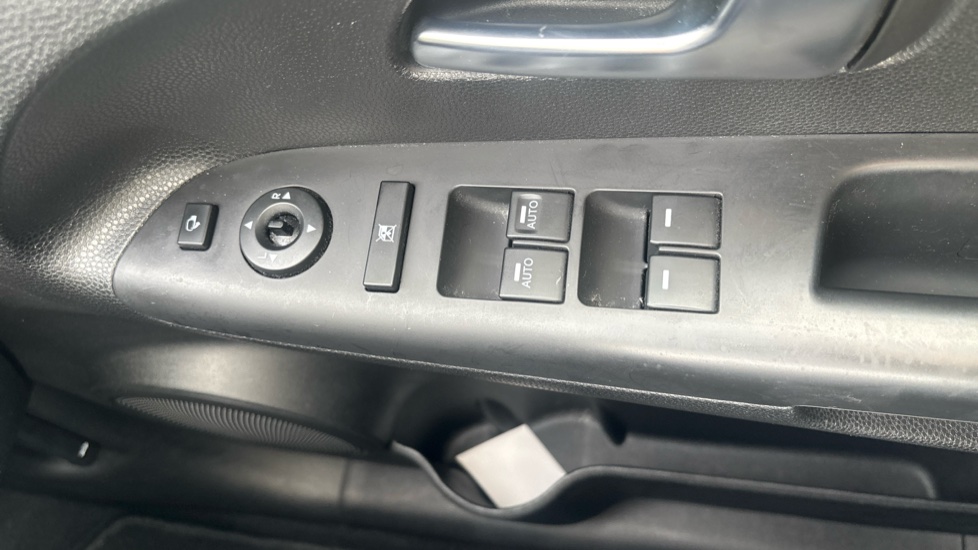 Kia Venga 1.6 ISG 4 5dr Petrol Hatchback - Image 24