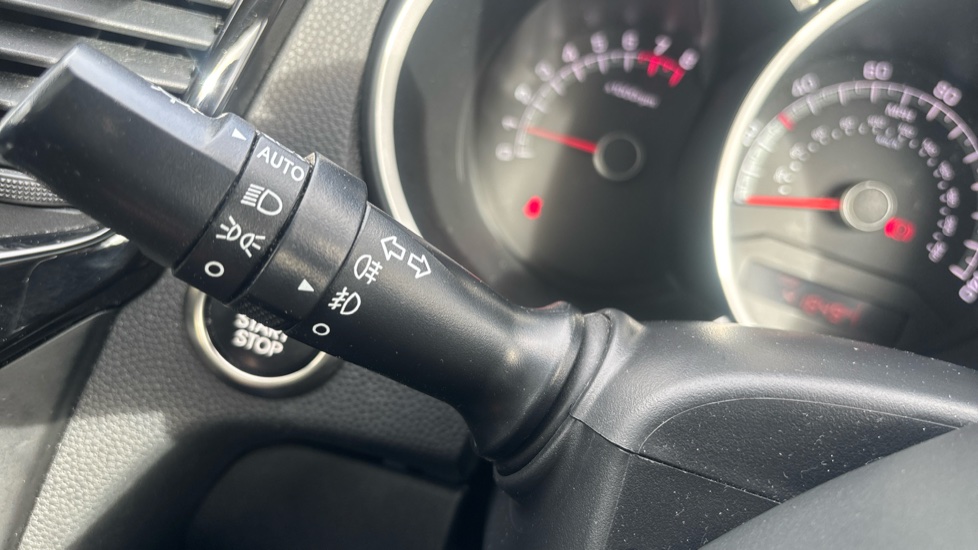 Kia Venga 1.6 ISG 4 5dr Petrol Hatchback - Image 27