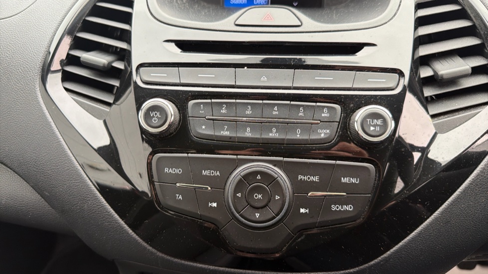 Ford KA+ 1.2 Zetec 5dr Petrol Hatchback - Image 26