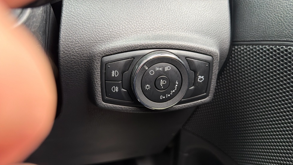 Ford KA+ 1.2 Zetec 5dr Petrol Hatchback - Image 34