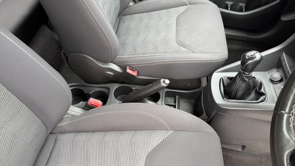 Ford KA+ 1.2 Zetec 5dr Petrol Hatchback - Image 36