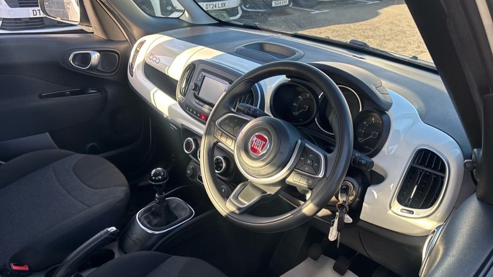 Fiat 500L 1.4 Urban 5dr Petrol Hatchback - Image 11